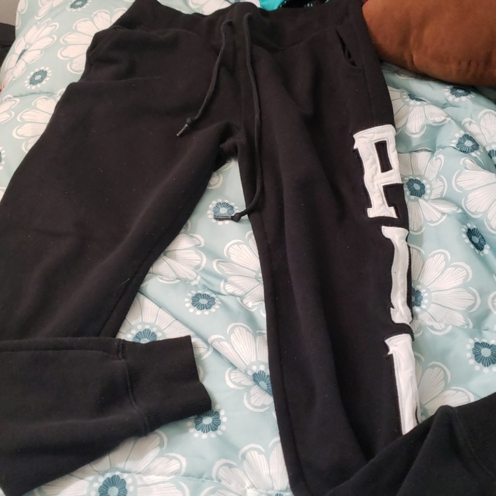 VS PINK JOGGERS